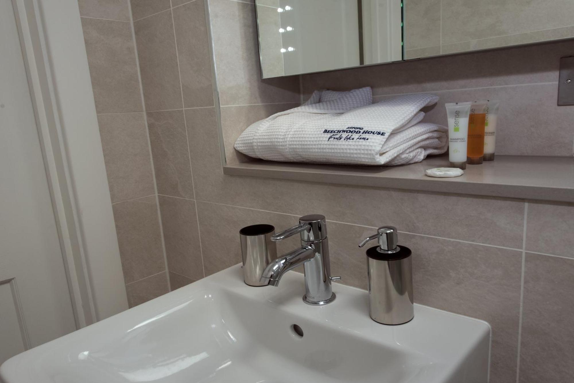 Best Luxury Apart Hotel In Oxford- Beechwood House الغرفة الصورة